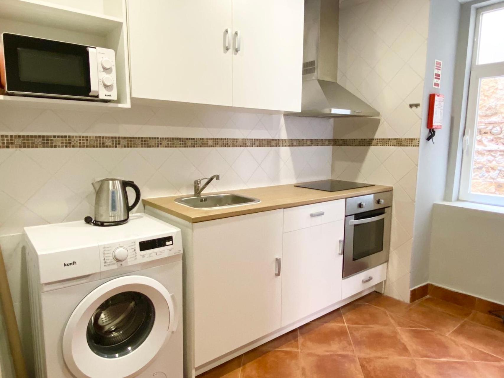 Ady House 2 Aparthotel Сетубал Екстериор снимка